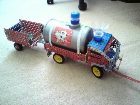 Merkur004 - Tatra 805 + cisterna + vozík